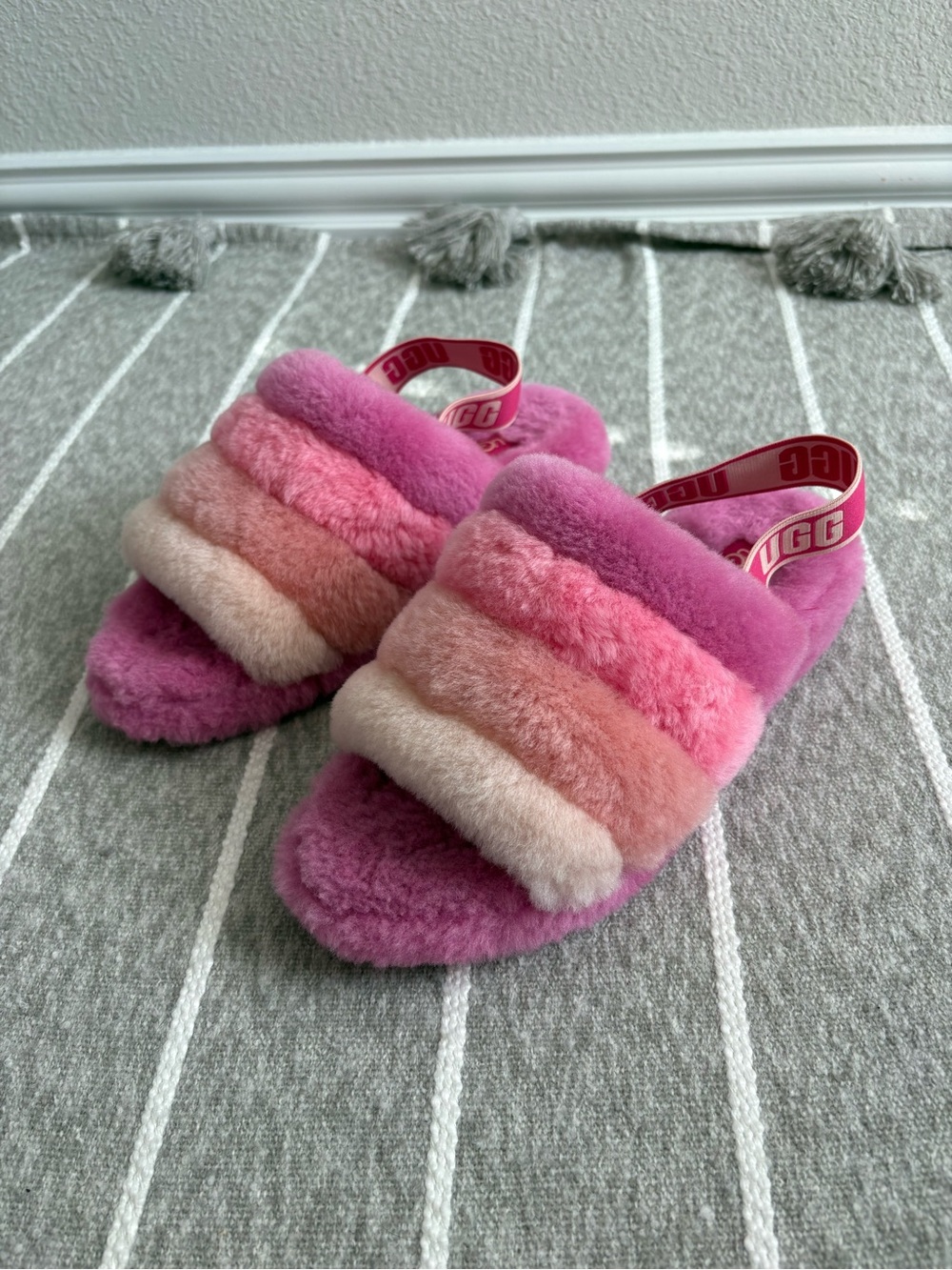 Ugg Fluff Yeah Slides